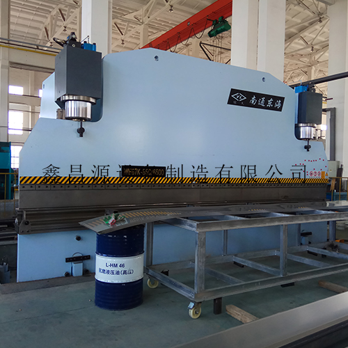 高精度數(shù)控折彎機(jī)